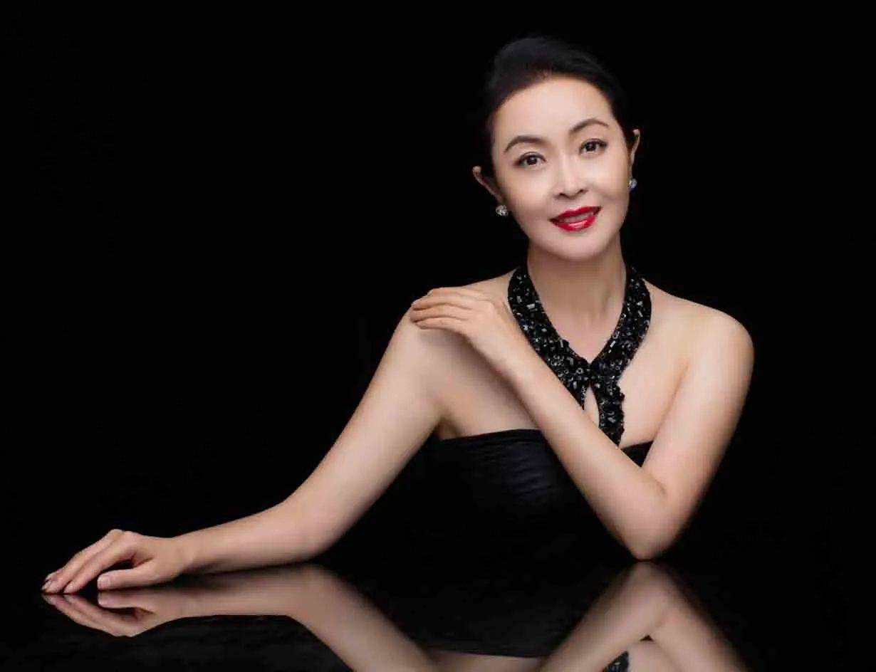 《丁宝桢》方晓莉:孕育女儿九死一生,嫁圈外丈夫现在怎样了?