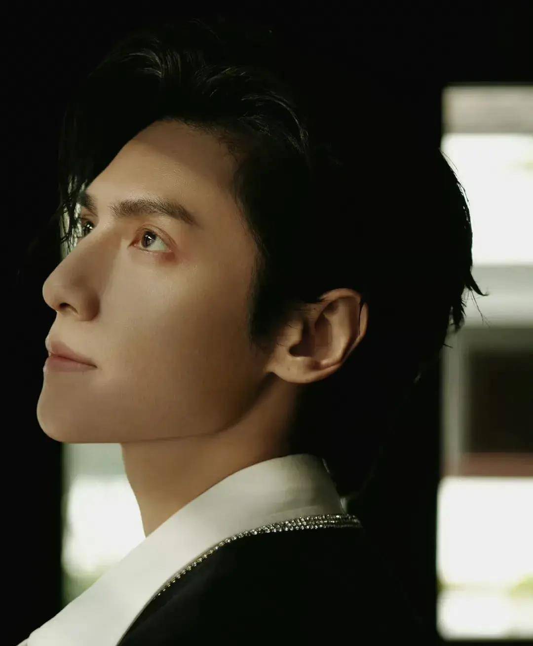 5娱报:王一博檀健次杨紫范丞丞罗云熙白鹿刘诗诗许凯景甜宋茜_品牌