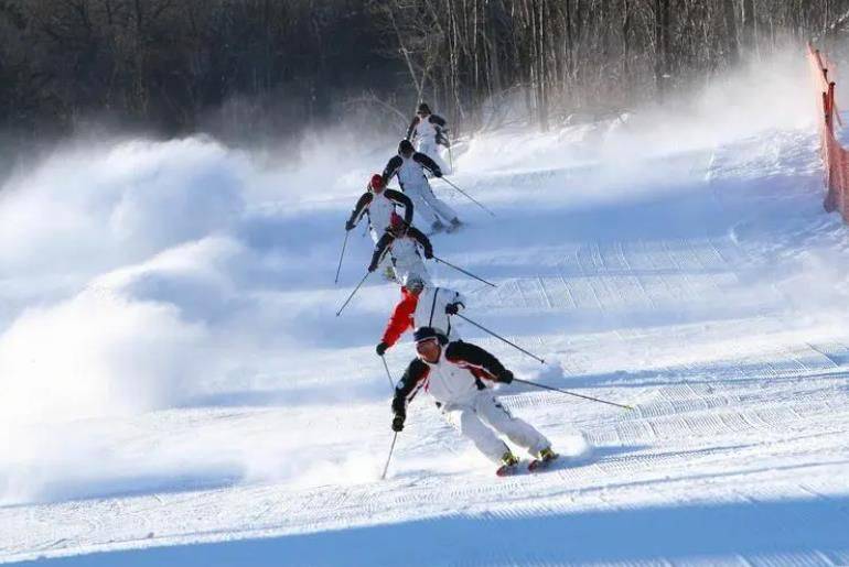 白山市滑雪场门票图片