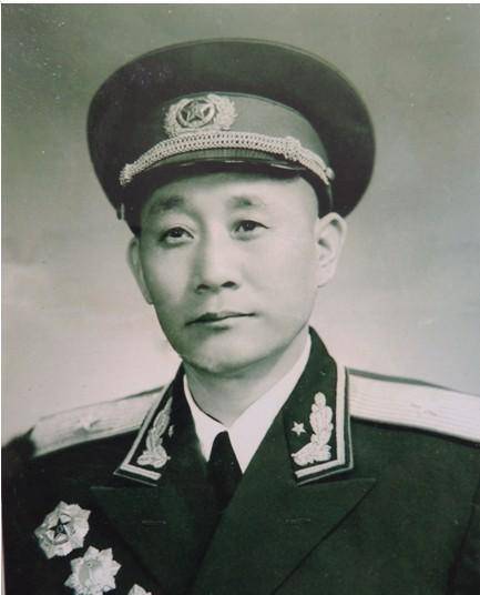 越打职务越小,人家是上将,他是少将_兵团_时期_抗战