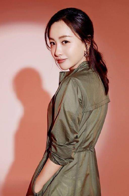 39岁杨蓉颜值依然超能打,演技也受到认可,可惜就是不温不火