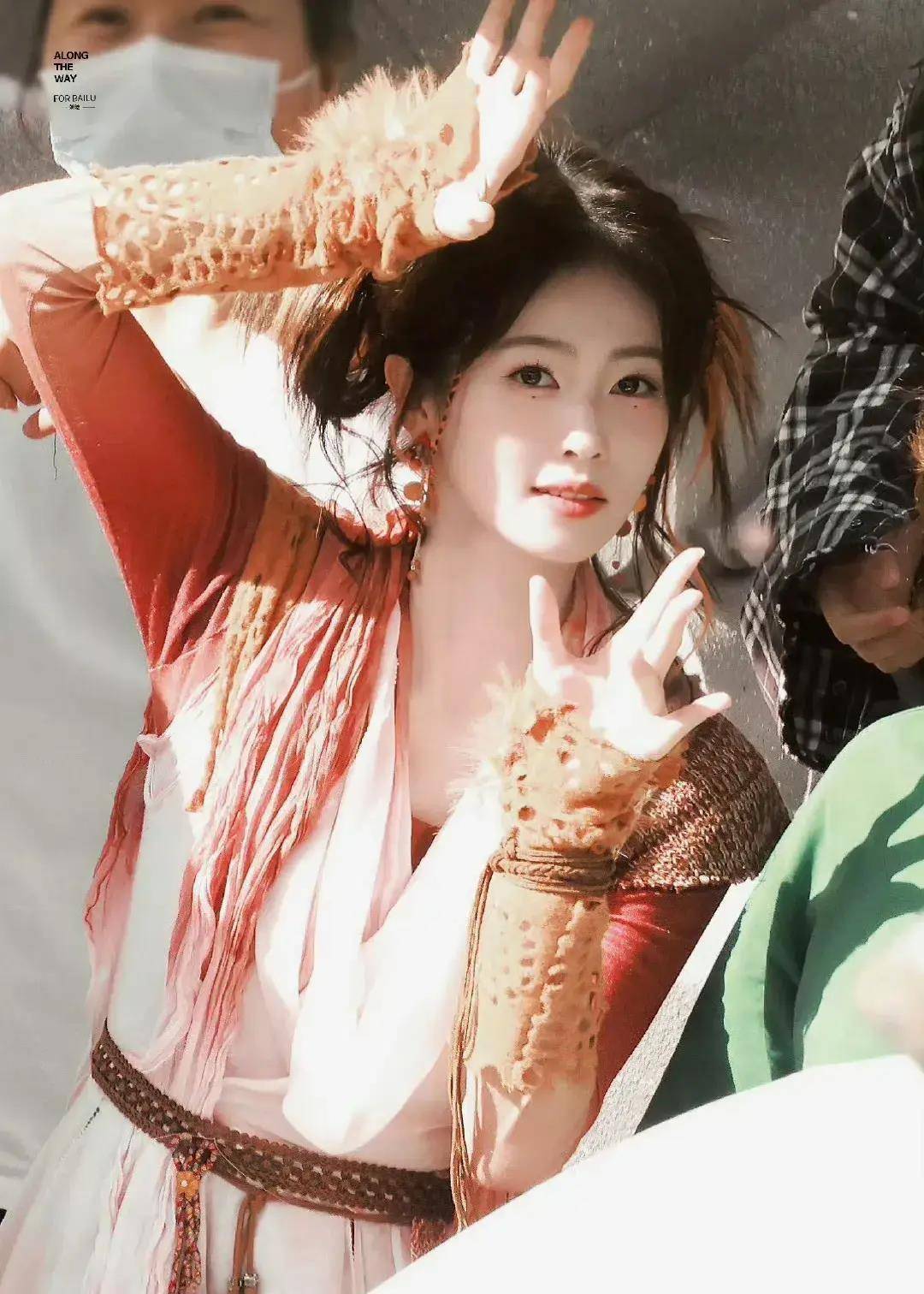 5娱报:王一博檀健次杨紫范丞丞罗云熙白鹿刘诗诗许凯景甜宋茜_品牌