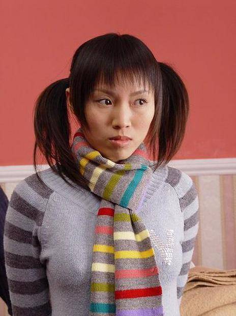 虽然李倩妮的追星行为让很多人都羡慕,但是这种行为并不建议去做.