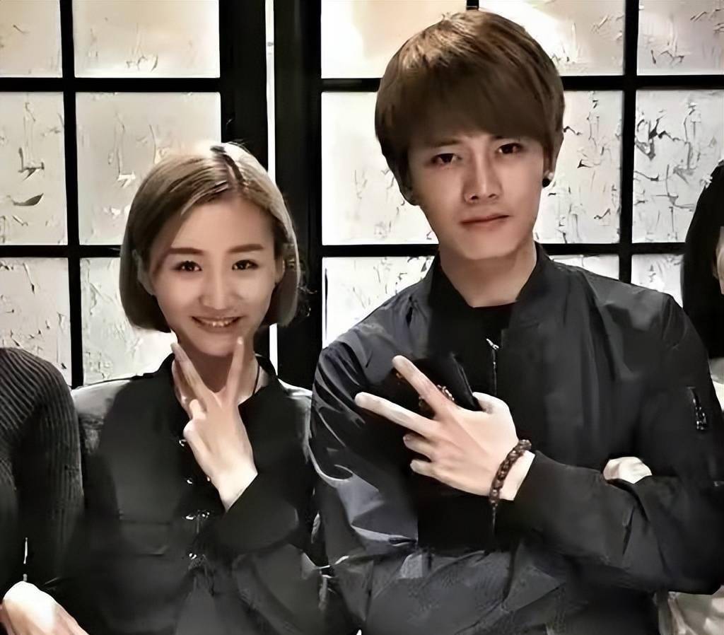 演员季肖冰被曝隐婚当爸,女友孕肚明显快生了_秘密_娱乐_消息