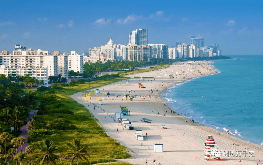 迈阿密的海滩市,这里沙白细软,海岸线绵长,浪小涌平,是一处绝佳的旅游