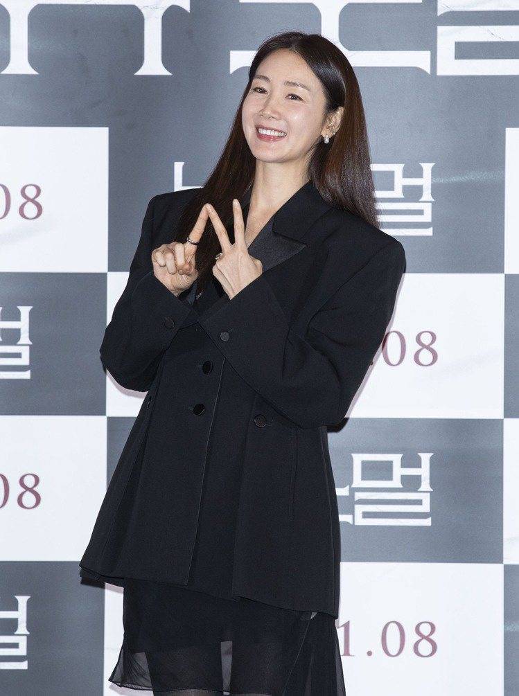 崔智友48岁状态超好,谈女儿长相:美貌还比不上我_宣传_演艺圈_高清生