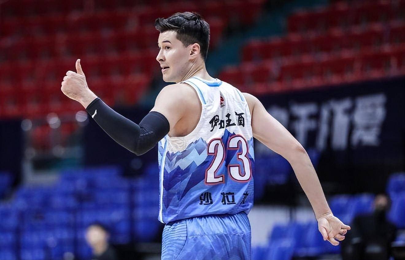 杨鸣:我一直不理解阿布都沙拉木没进国家队这件事_球员_新疆队_深圳队