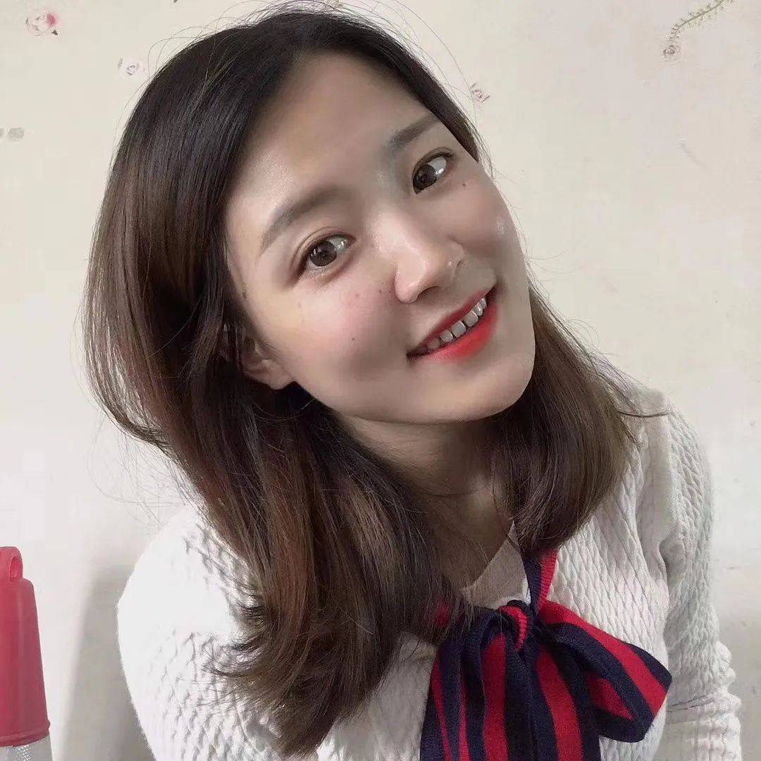 自我介绍:刘相君,本科学历,小学二级教师.