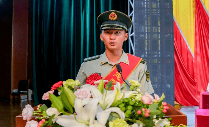 毕业仅一年,00后少尉排长牺牲在边关……_雷锋_武警警官学院_长沙