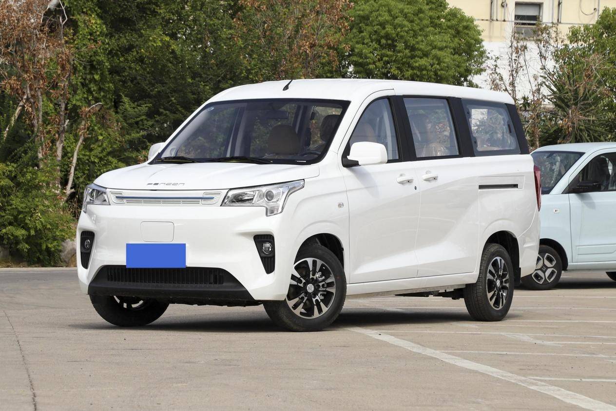 家商两用车推荐风光e380,9万多即可入手,每公里低至7分钱_搜狐汽车