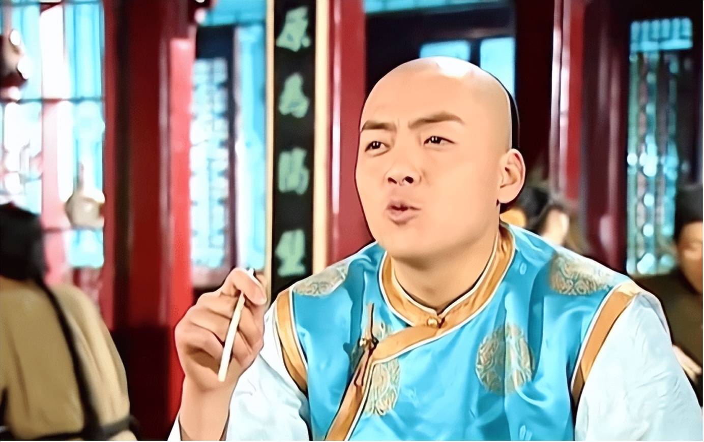 年轻时玉树临风,中年却肿成"发面馒头",这位童年男神太可惜了_朱宏嘉