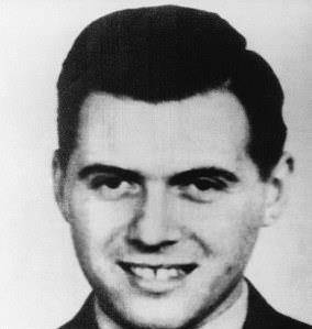 门格勒在德国法兰克福大学获得医学博士学位,但他在奥斯维辛集中营以