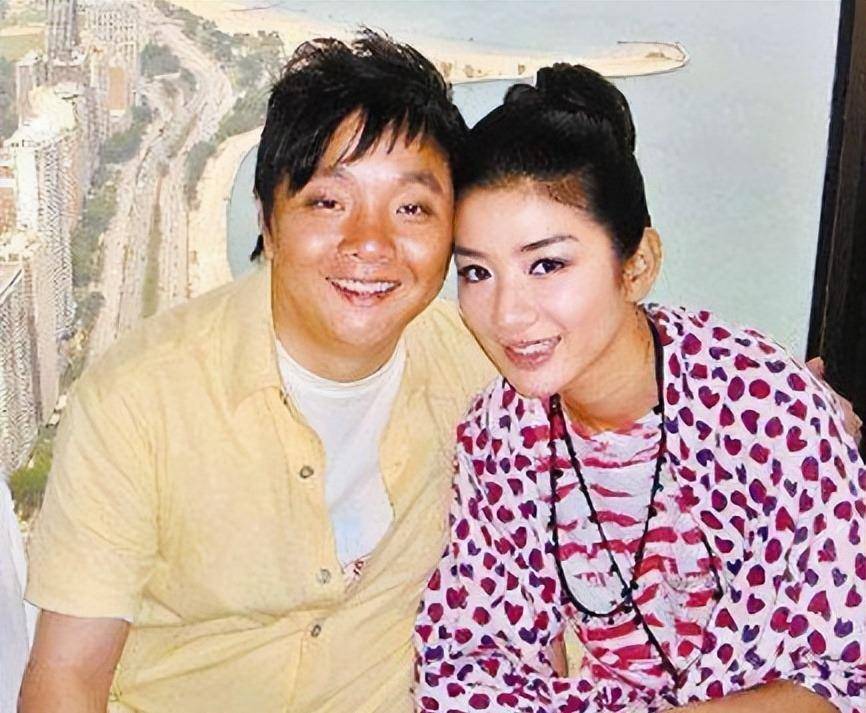 黄奕:和聂远有过一段情,历经2段婚姻,44岁一个人带孩子_男友_小燕子
