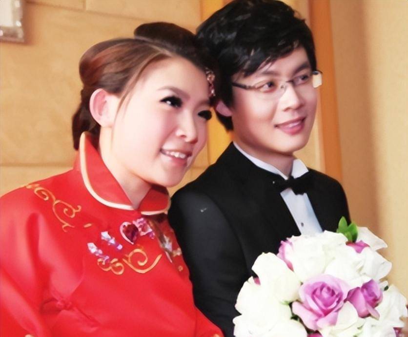 冰壶女神王冰玉近况:退役经商很成功,老公是博士,38岁越来越美_比赛