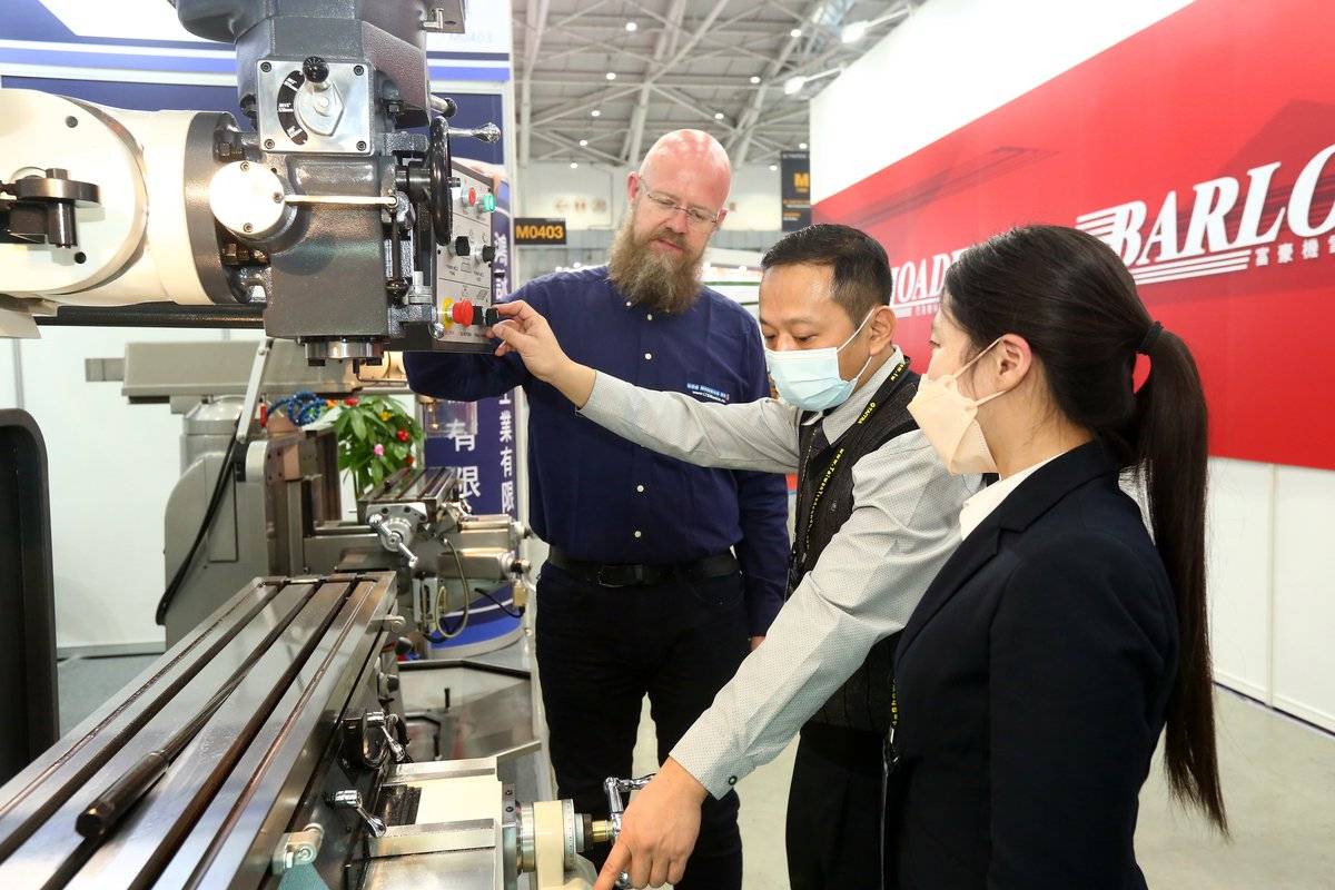 2024新疆工博会:向世界展示最"潮"工业新技术_中亚_合作_一带