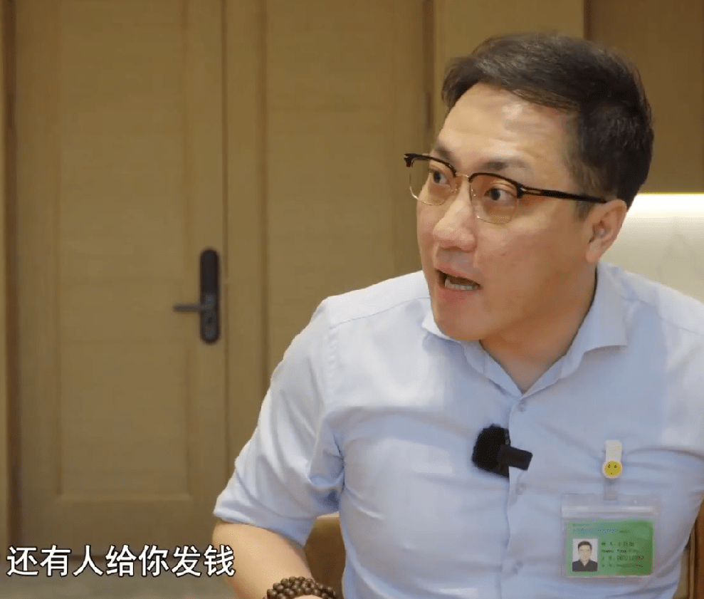 王自如嘴上功夫多厉害,看董明珠笑的多灿烂就知道了_格力_问题_什么