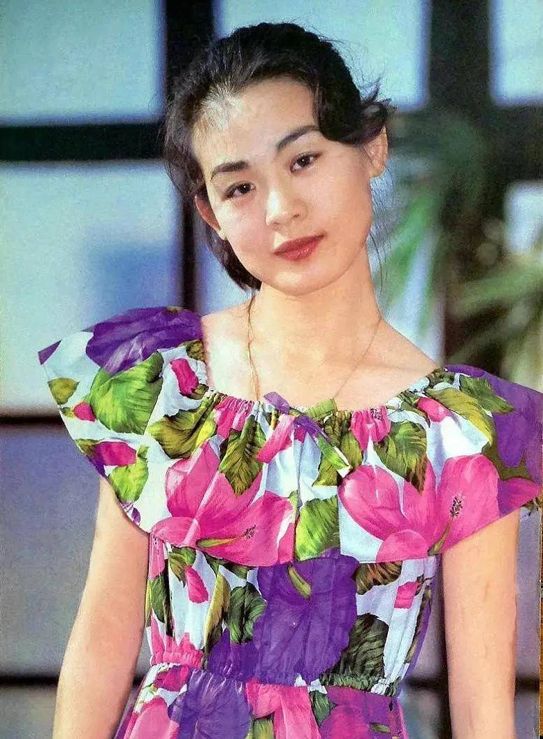 《县委大院》中,曾红极一时的丛珊,张世会,严晓频跑龙套,束手无措