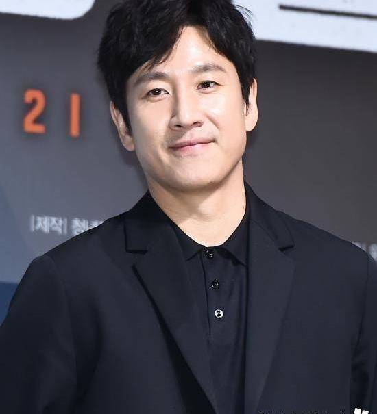 李善均涉毒称是被娱乐场所室长蒙骗,由吸毒变成性丑闻_王思才_故事