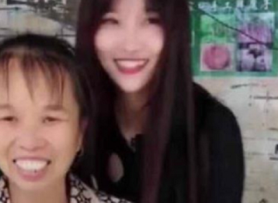 抖音“卖菜西施”火了，她冲镜头撒娇那刻，网友：菜市场要爆满(图1)