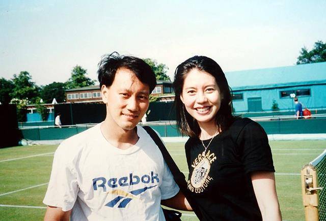 38年前,她在比赛期间叛逃美国,害惨中国队,最后却高调回国捞金_胡娜