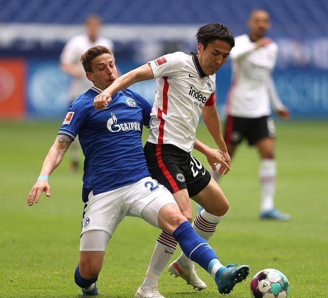 沙尔克04进攻火力得到加强,埃弗斯堡近期走下坡路!_比赛_成绩_位置