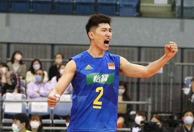 江川留洋日本,两次100%扣球成就闪耀,国家队产生争议_中国男排_联赛