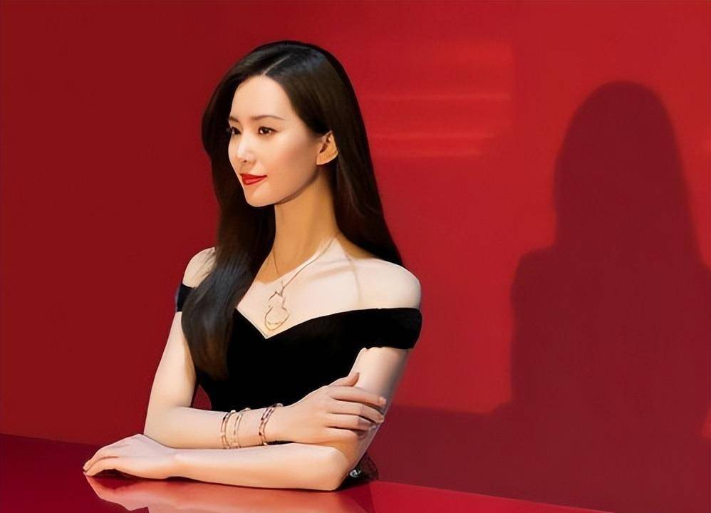 这8位女星的天鹅颈太优越,气质一下就出来了_造型_倪妮_女明星