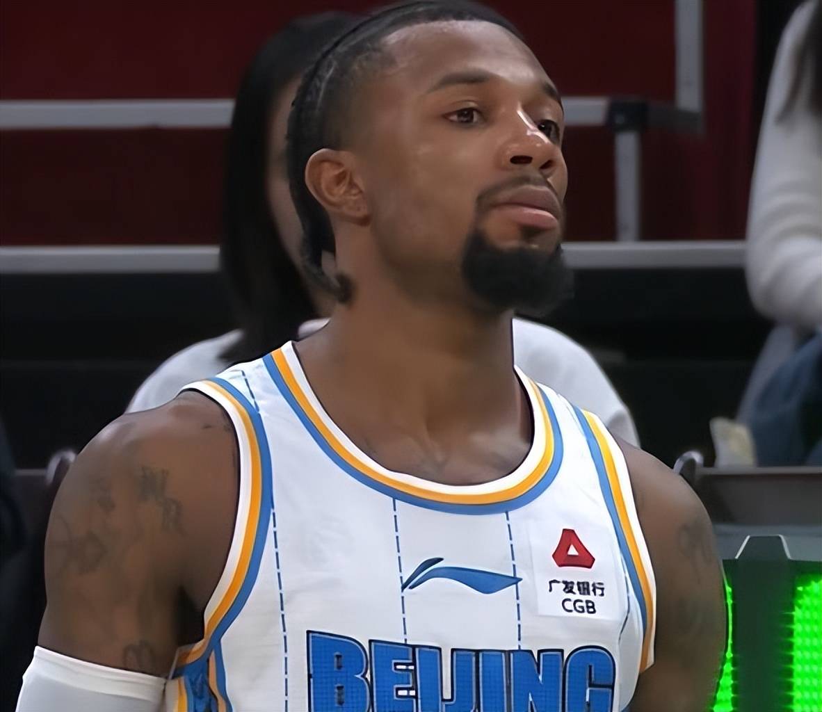 狂胜北京队18分,张镇麟轰27 6 5,弗格爆发,辽宁队的反击太犀利_进攻