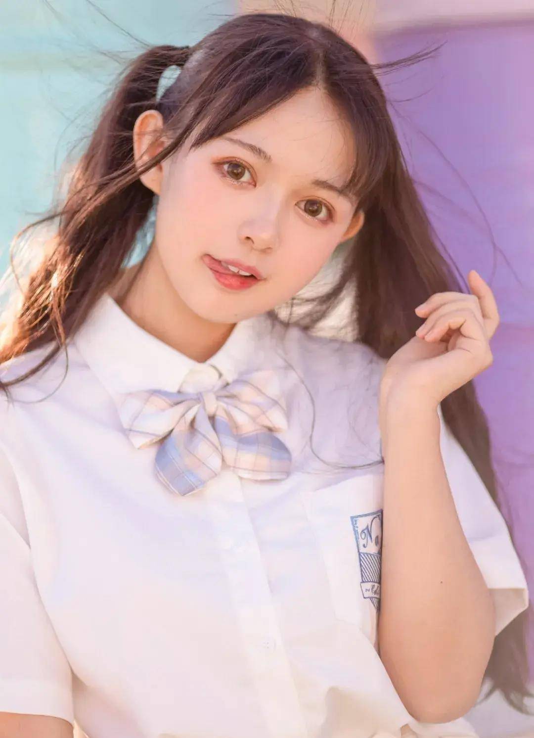 品味不可复制的美丽,回归迷人身姿,轻盈自信优雅,唯美治愈的jk装_衣服