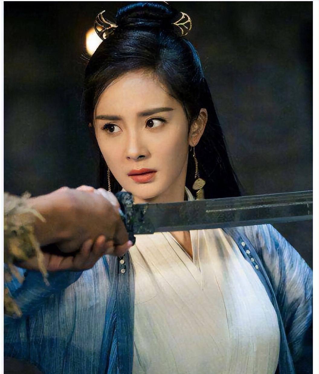 京圈四大富婆:身价过百亿,坐拥北京一条街,每一位都是女中豪杰_杨幂