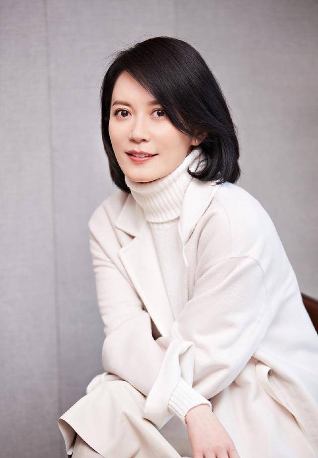 俞飞鸿出席时装周!