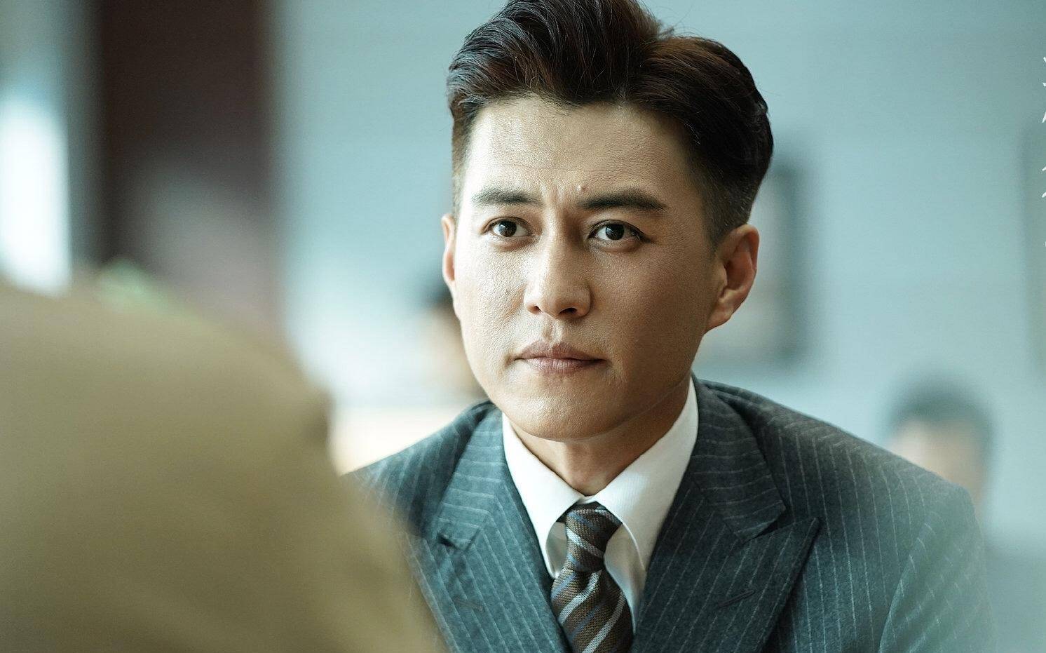 北京时间11月11号下午,中国著名演员靳东最新消息!_挑战_社会_角色