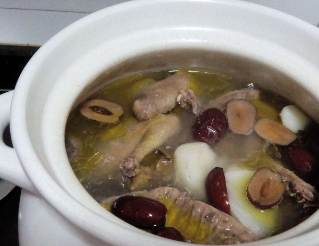 月子餐喝乌鸡汤不如喝它，补虚劳强筋骨，加快伤口愈合，少留疤痕(图7)