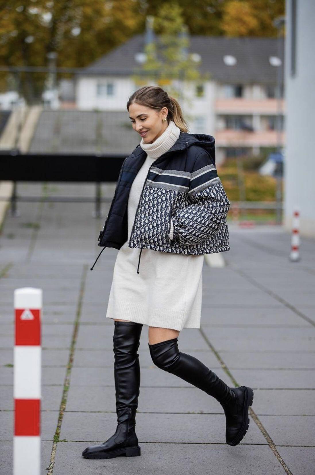 骑士靴作为时尚界新宠,越来越多的人喜欢,该如何搭配它呢?