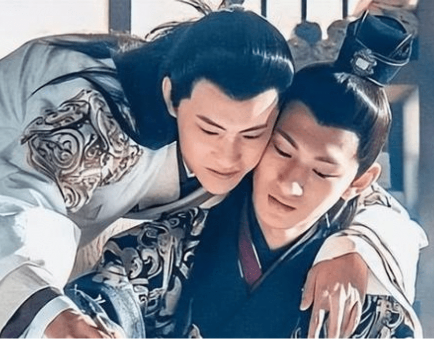 史上最"好色"皇帝,男女通吃醉生梦死,最终累死在美人乡_刘骜_张放