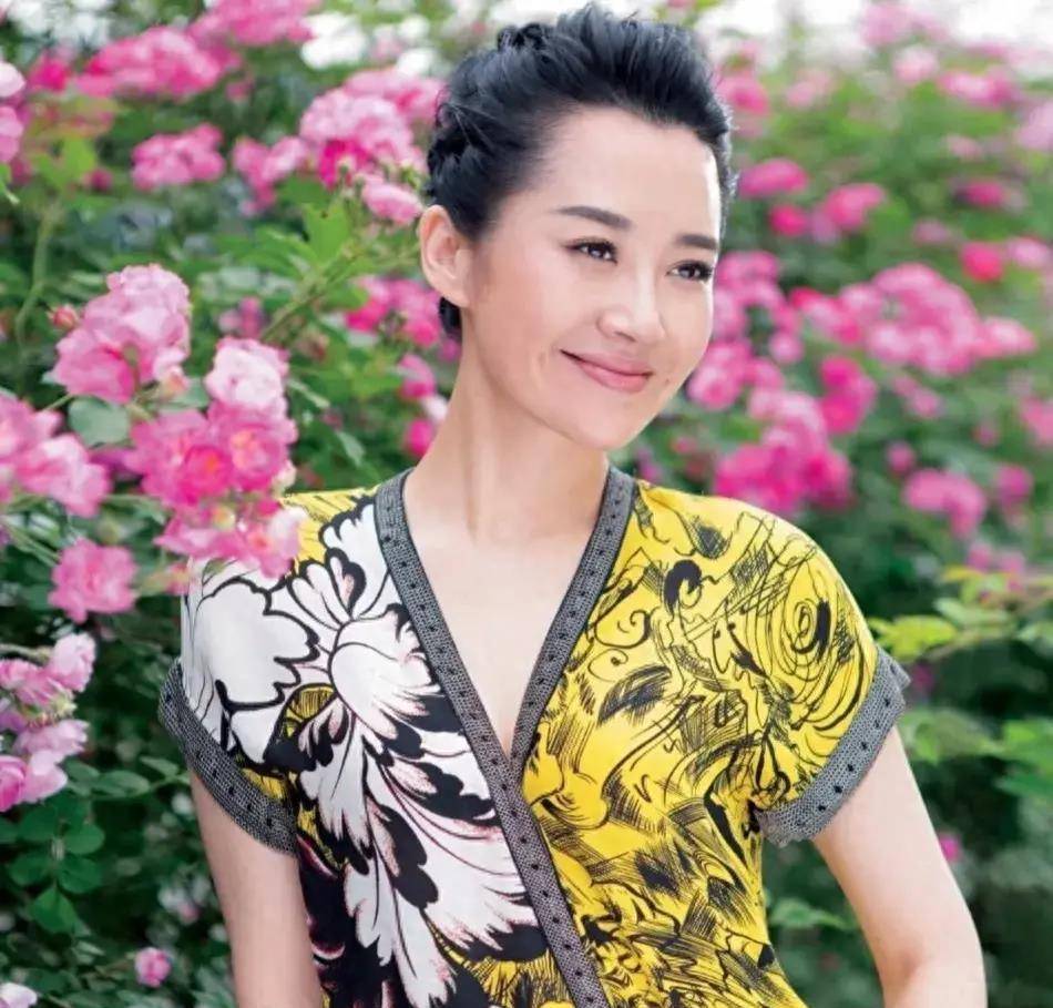 曝许晴名下工作室被强制执行624万,网友:这是要当老赖了?