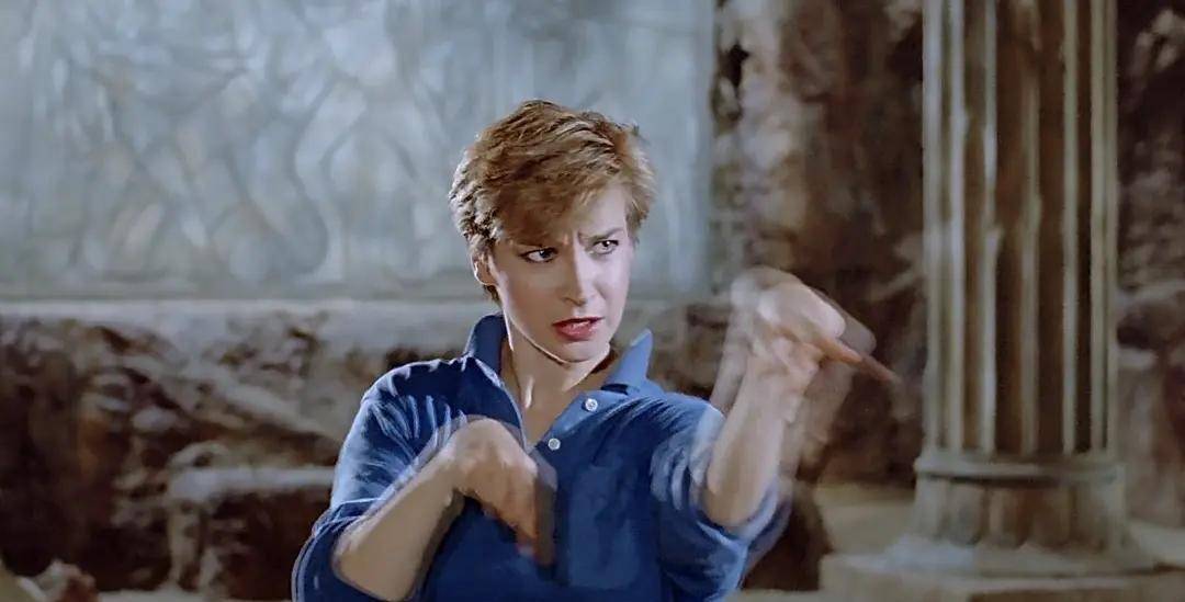 他因洪金宝名声大振,却转头挖走洪家班动作女星_理查德诺顿_成龙_电影