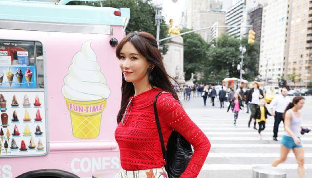 被林志玲惊艳了,一款法式刘海遮住"包子脸",44岁秒变20岁少女_气质