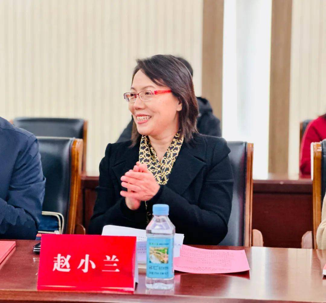 "烛光计划"实施十周年暨师生书法作品巡展研讨会在河