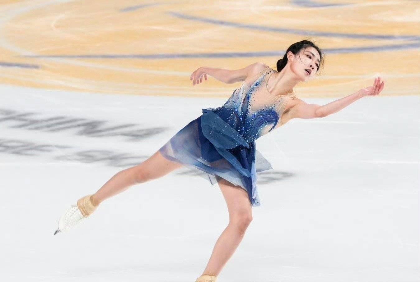 中国花滑女神惊艳冰场,连日本网友都为她倾倒_比赛_陈宏毅_选手