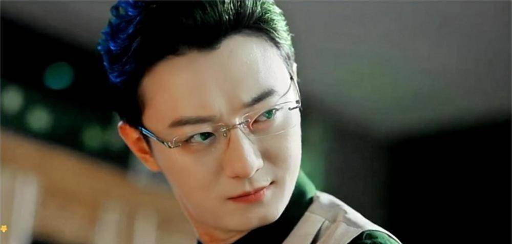 苏小玎为随地大小便道歉,饰演《狂飙》走红后,他身上只剩下是非_网友_