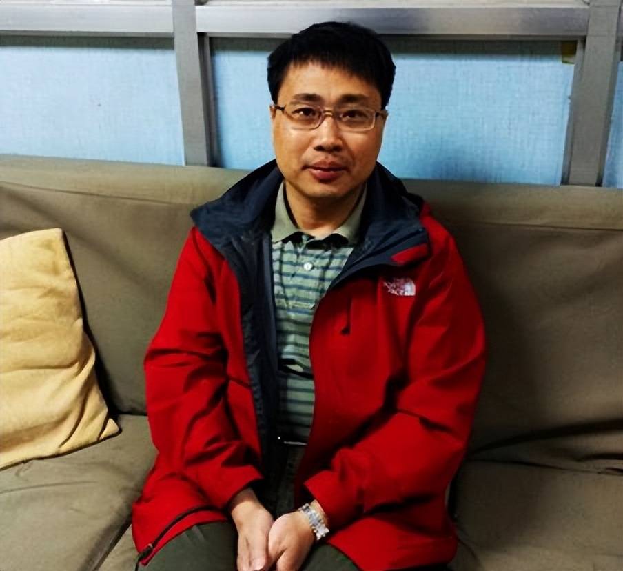 北大副校长孙宏伟,调任西北大学担任副校长,级别降了吗?