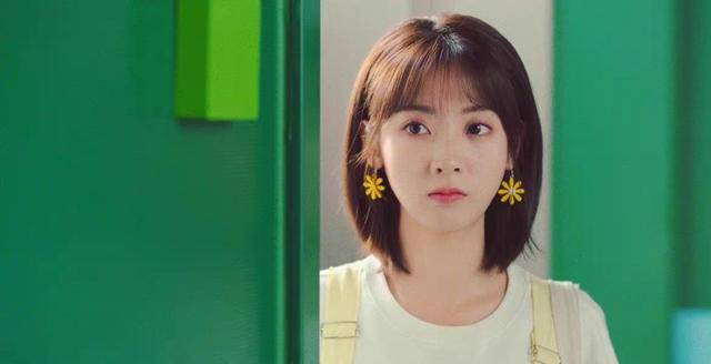 "男神收割机"邢菲新剧路透,甜妹变腹黑古装美人,赵丽颖既视感_角色