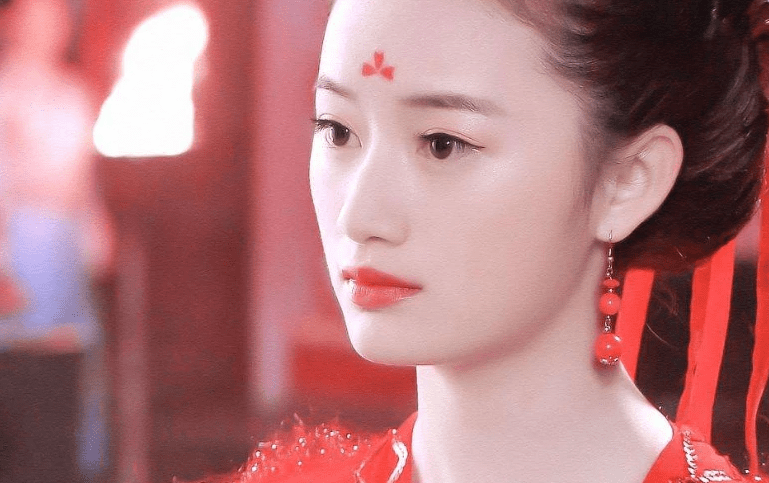 在接下来的几年里,她们又合作了《天涯织女》和《步步惊心》.