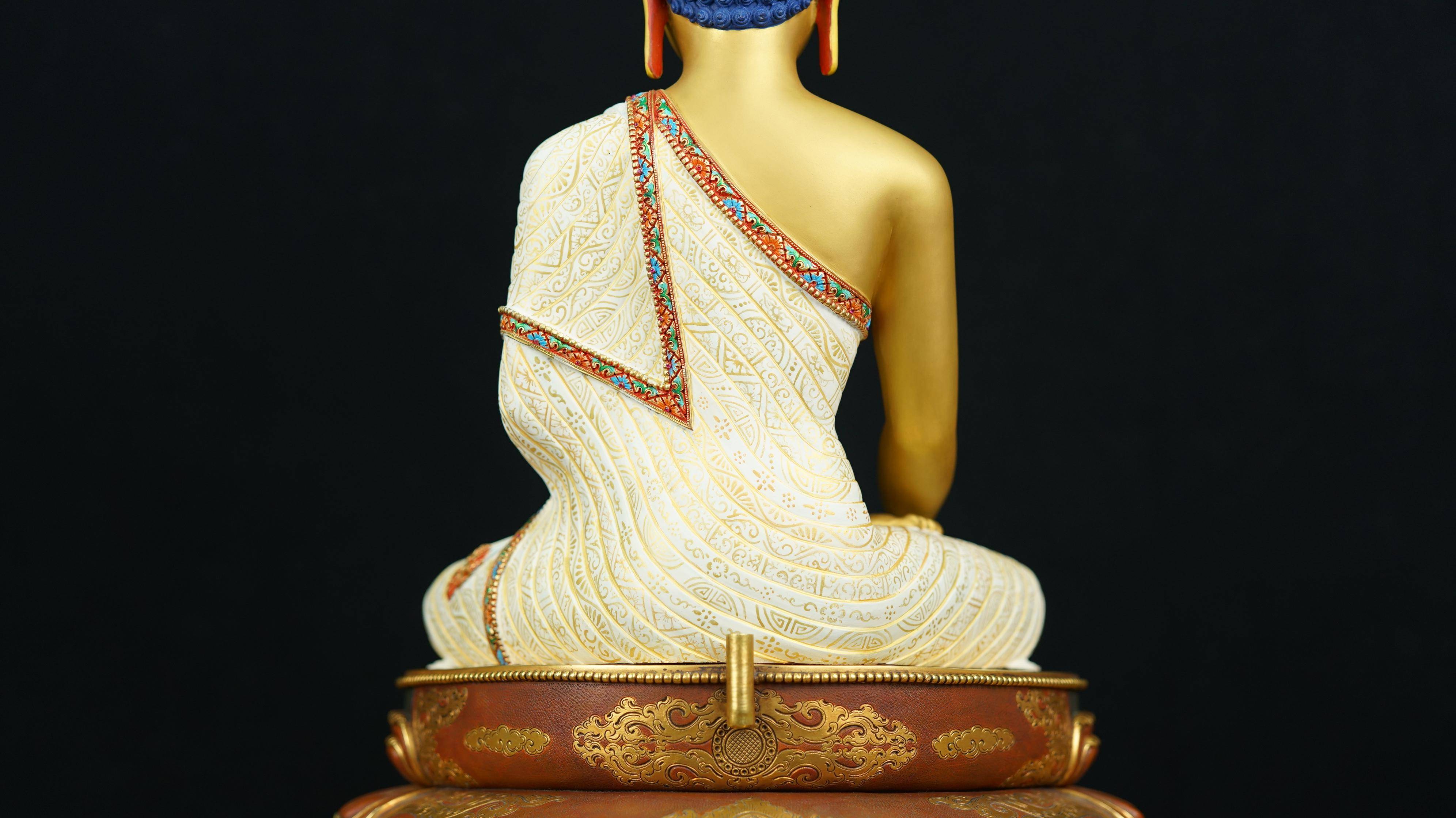 菩提树下的觉悟者—释迦牟尼佛