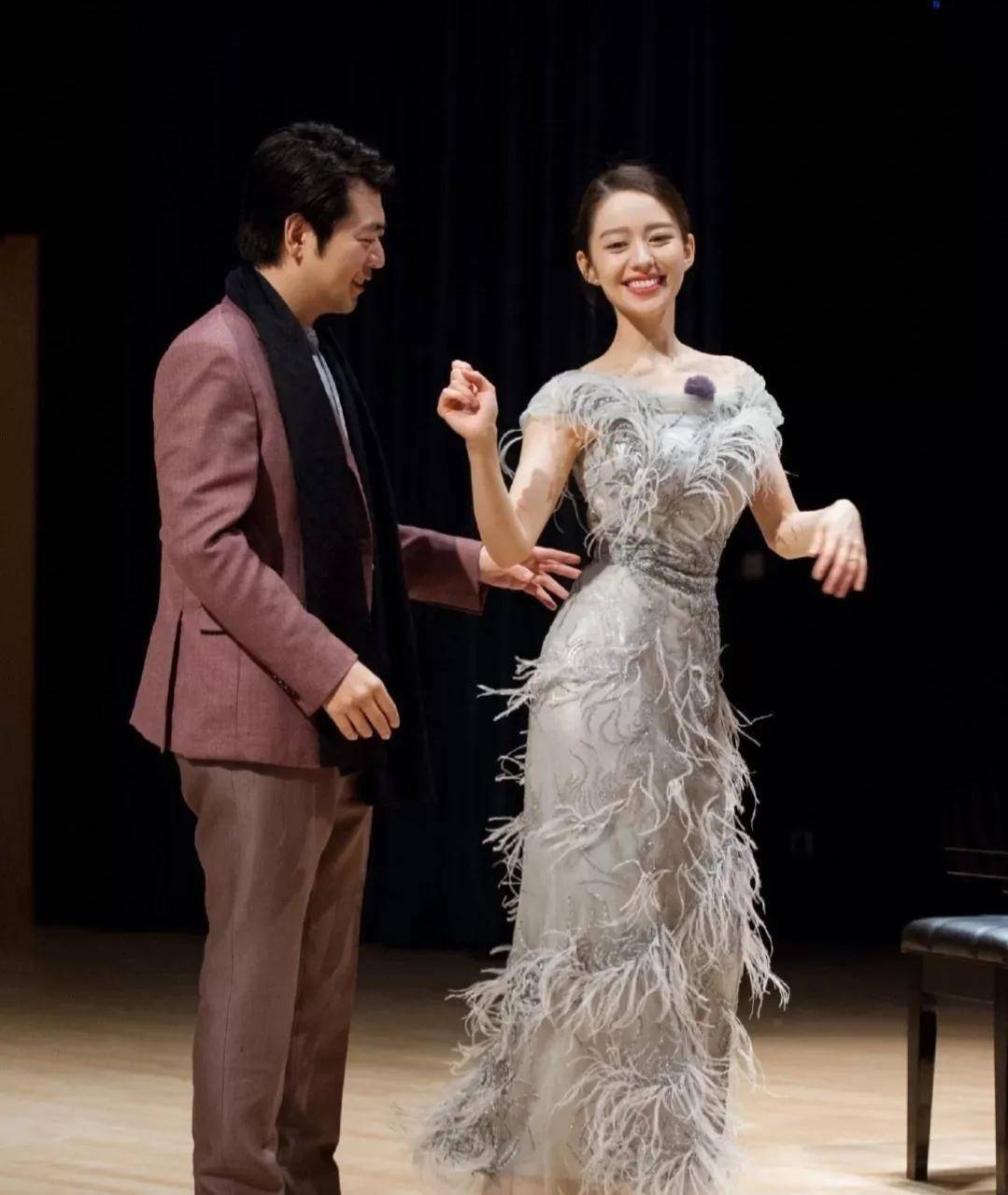 刘亦菲被曝出追求郎朗,成为剩女的她是不是想要将就了_事情_儿子_什么