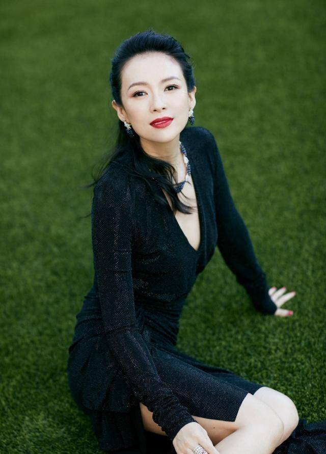 39岁章子怡真是好气质!