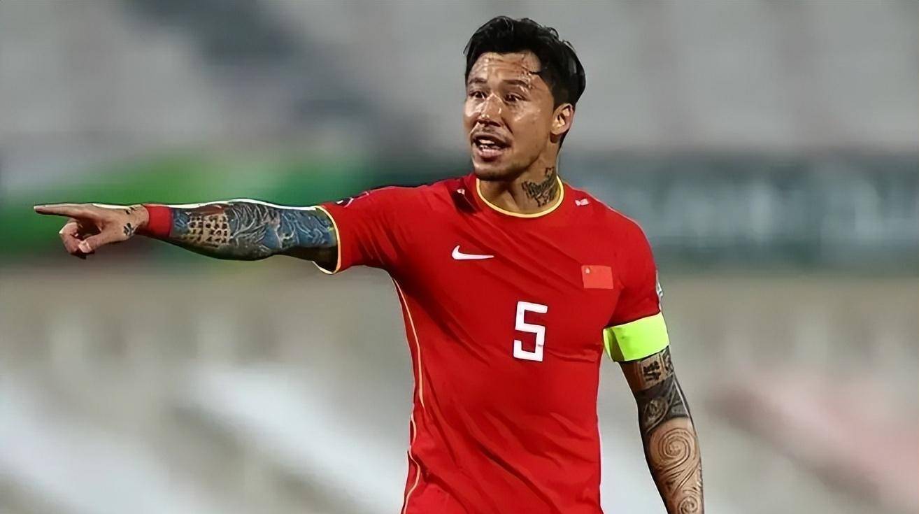 张琳芃34岁,身高1米85,身价20万欧元.