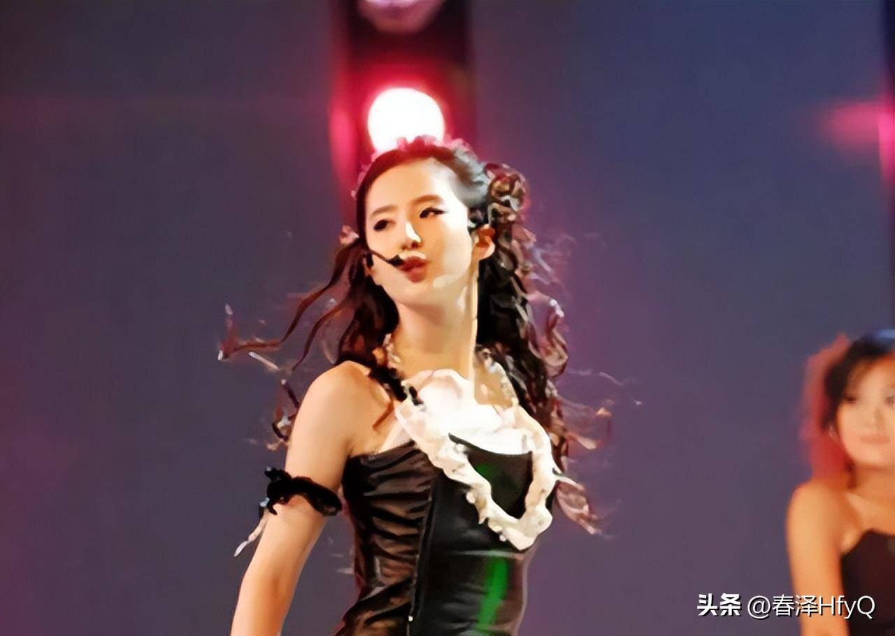 刘亦菲干爹花180万为其举办成人礼,刘妈:别再花那么多钱了!