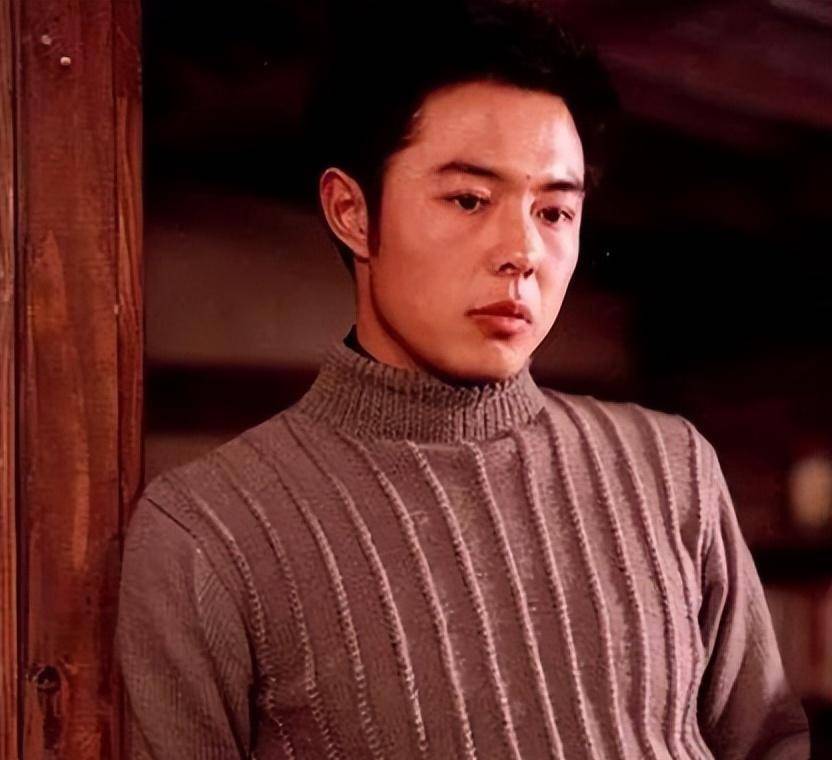 "傲慢"的张铁林终于为自己的"傲慢"付出了代价_宫雪_侯俊杰_女孩子